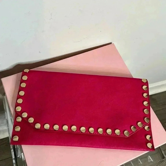 Pink Faux Leather Clutch Bag with Chain Strap - Picture 1 of 8